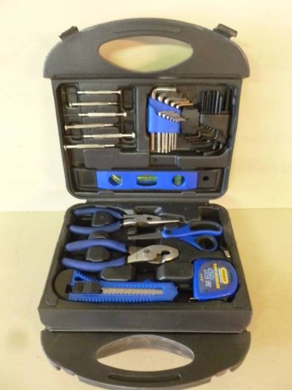 lot 82 image: Tool Set