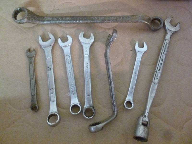 lot 89 image: Tools