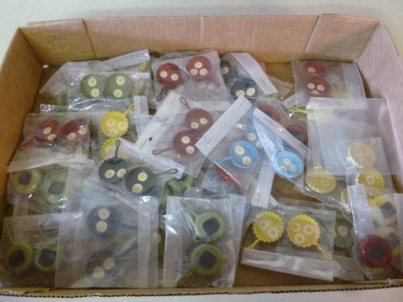 lot 94 image: Refrigerator Magnets