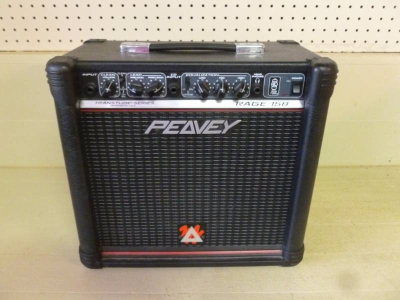 lot 103 image: Peavey Guitar Amp