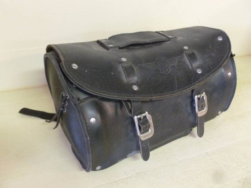 lot 104 image: Harley Davidson Saddle Bag