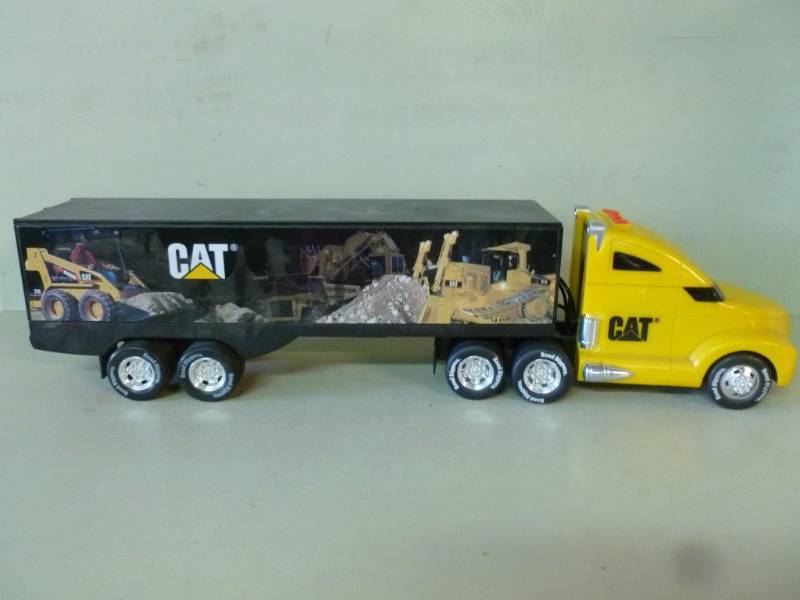 lot 108 image: Toy Truck