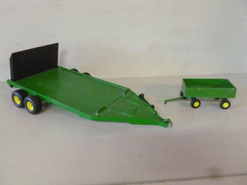 lot 110 image: Ertl