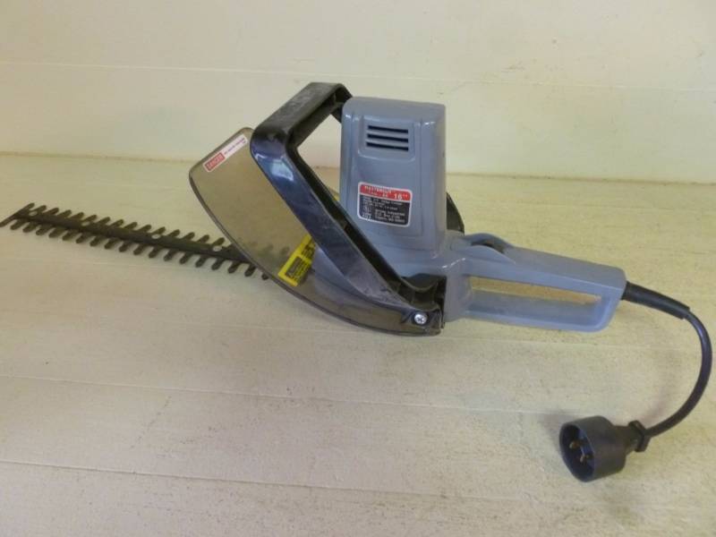 lot 118 image: Hedge Trimmer