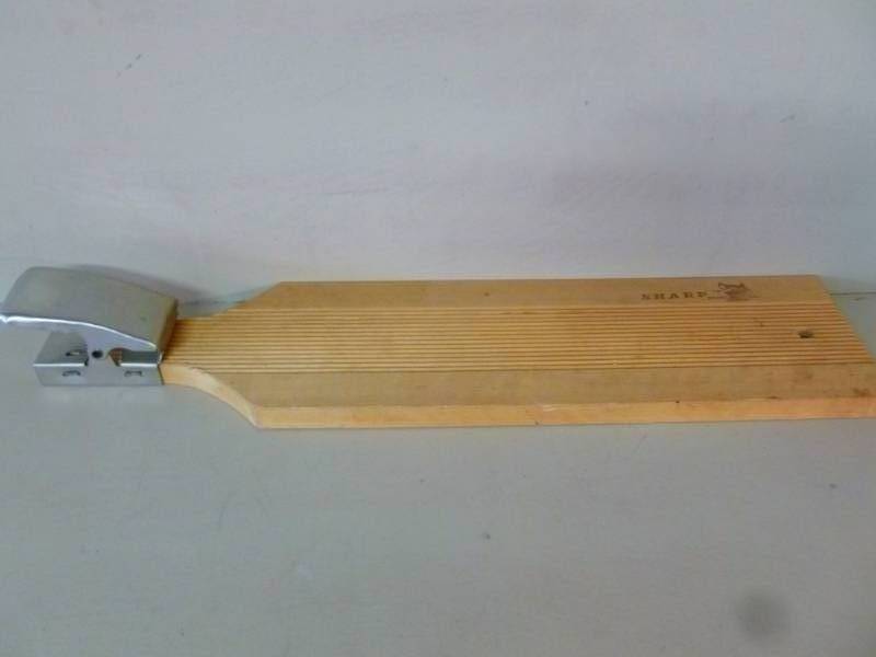 lot 149 image: Fish Cleaning Board