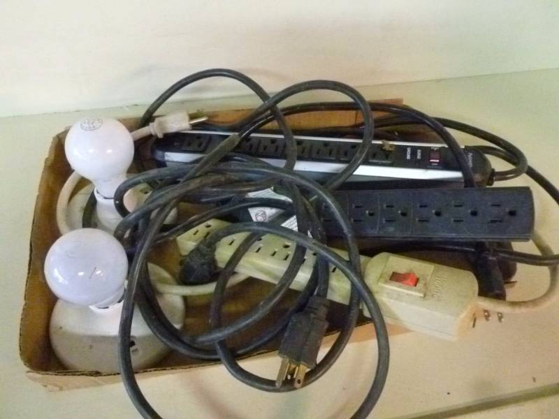 lot 169 image: Power Strip