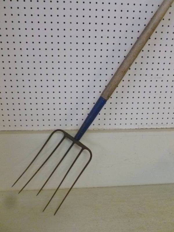 lot 215 image: Hay Fork