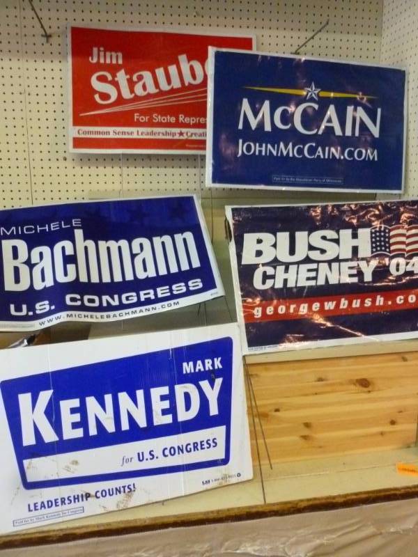 lot 260 image: Political Signs