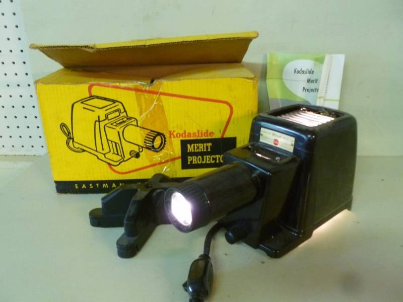 lot 278 image: Vintage Merit Projector