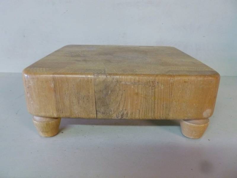lot 280 image: Butch-R-Block