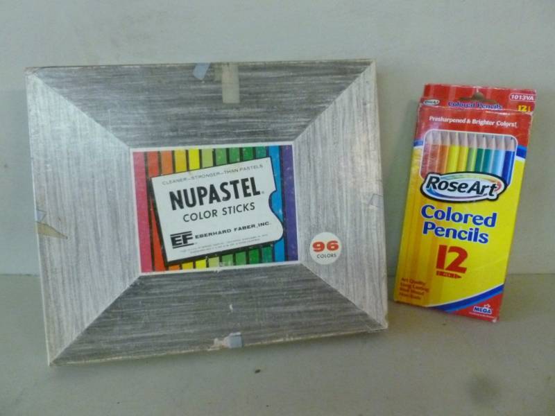 lot 293 image: Vintage Color Sticks