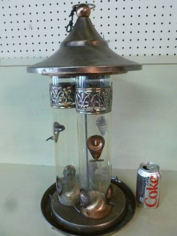 lot 295 image: Bird Feeder