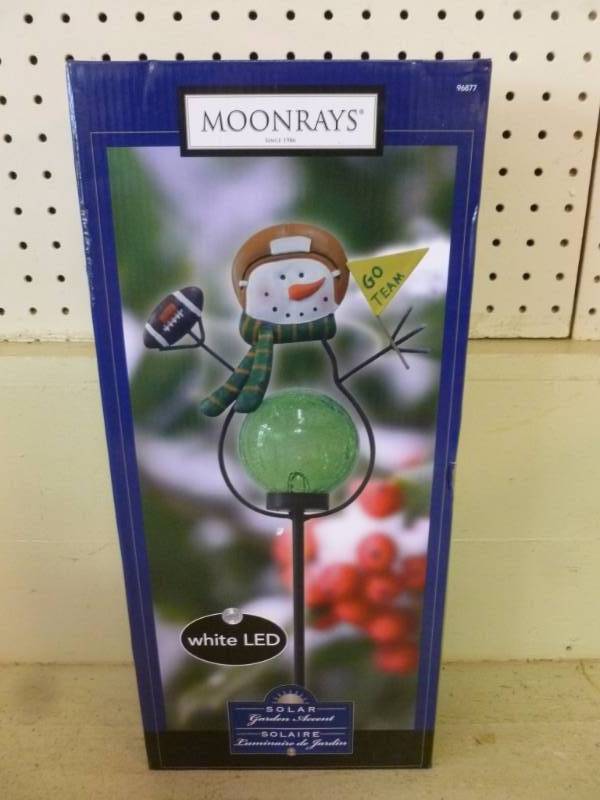 lot 299 image: Yard Decoration