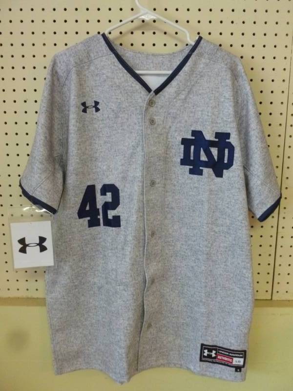 lot 314 image: Under Armour