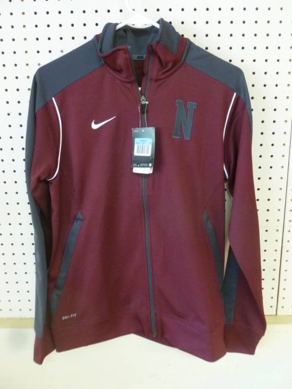 lot 315 image: Nike Sports Wear