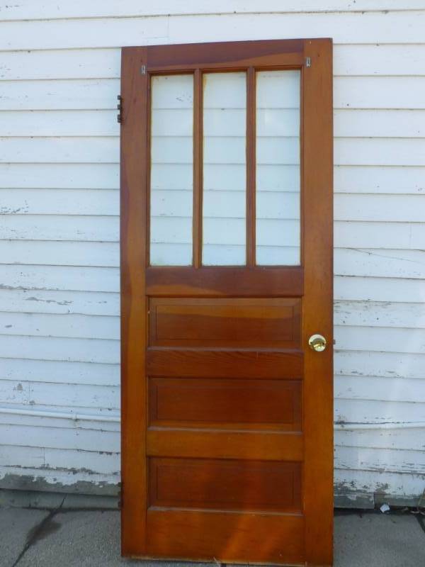 lot 322 image: Vintage Door