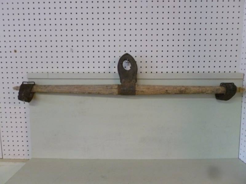 lot 324 image: Antique Horse Equipment