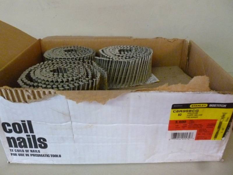 lot 328 image: Coil Nails