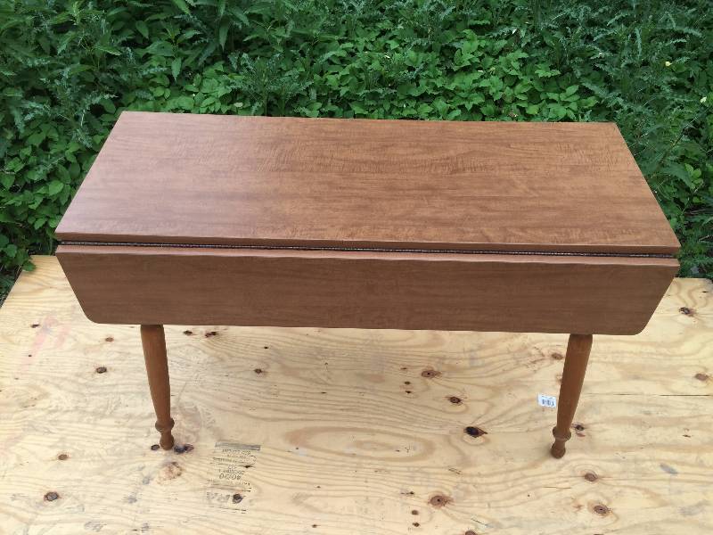 lot 45 image: Hard To Find Retro Mid Century Modern Heywood Wakefield Laminate Top Drop Leaf Dining Table - Beautiful