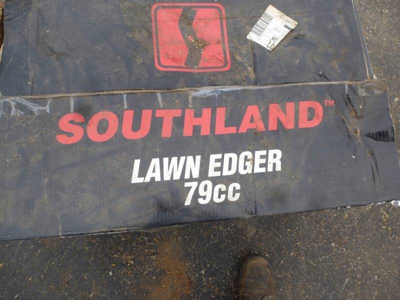 lot 33 image: Southland Lawn Edger #24