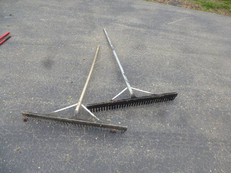 lot 46 image: Asphalt Aluminum Rakes # 37