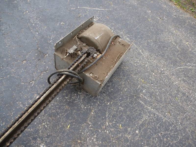 lot 69 image: Perma Power Garage Door Opener # 60