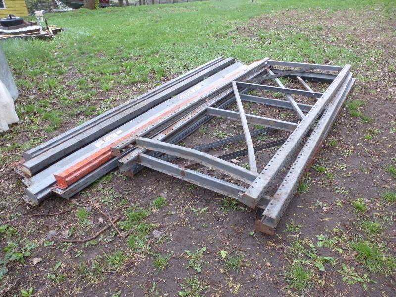 lot 95 image: Pallet Racking Gray