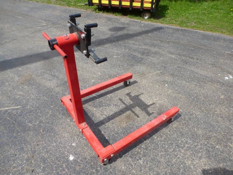 lot 110 image: Engine Stand # 98