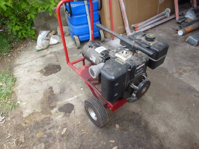 lot 124 image: Volt Master Generator # 112