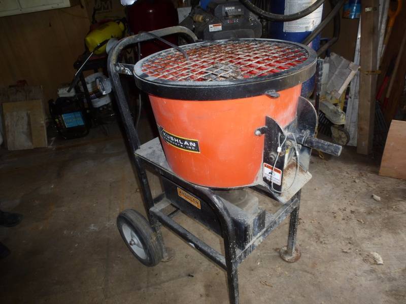lot 142 image: Kushlan Grout Mixer # 131