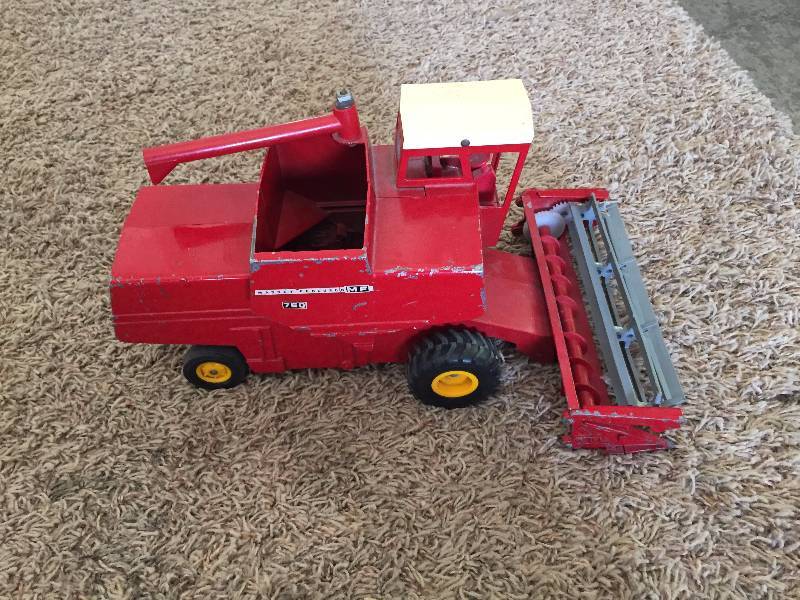 Massey Ferguson Combine Toy