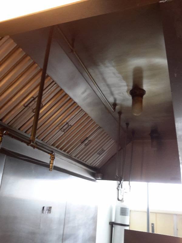 GreenHeck stainless Steel Hood and fire supression system.. NO FAN from roof.. Must stay with building.