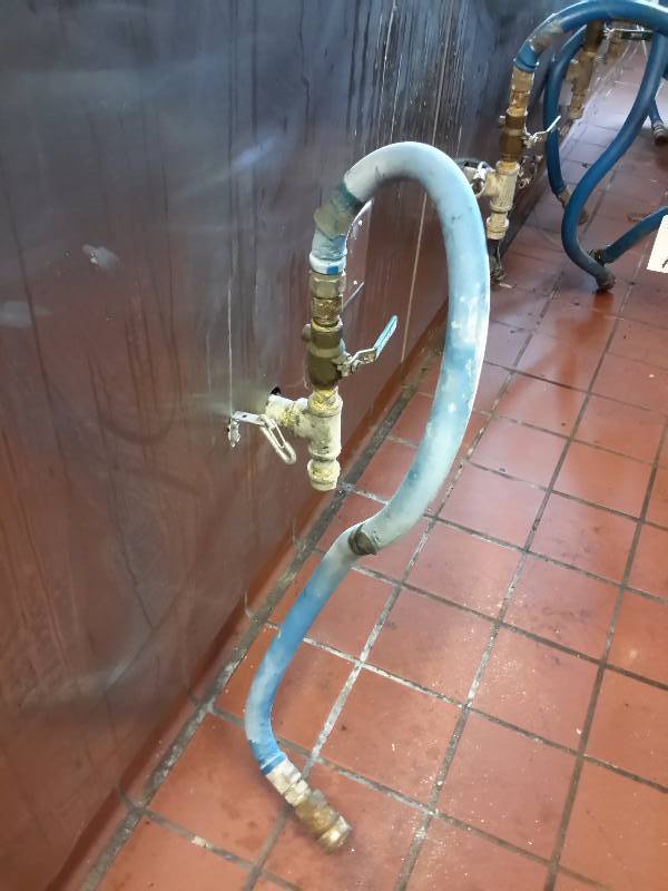 6, Gas hoses.. 44in long