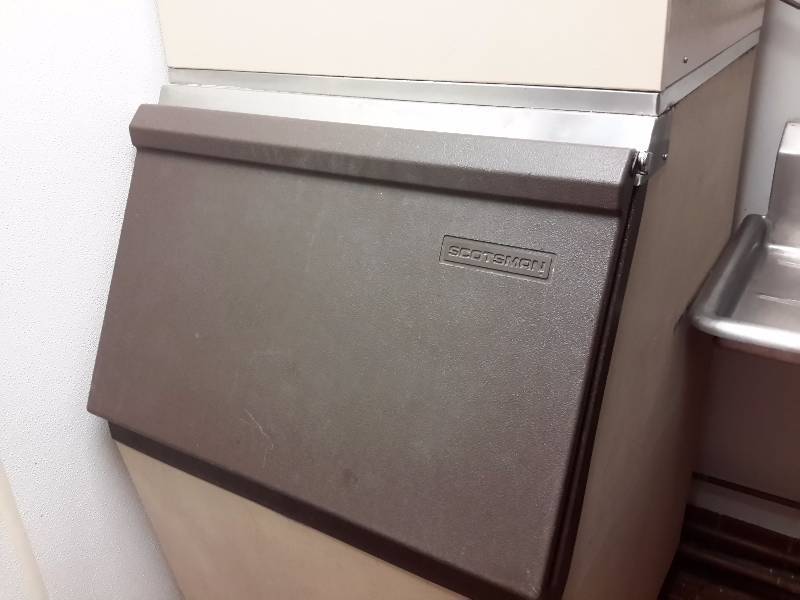 SCOTSMAN Ice machine.