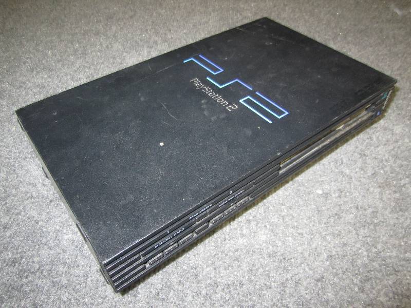 lot 81 image: Sony PS2 Playstation 2 ...