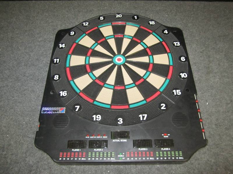 lot 106 image: Sportcraft electric dartboard, no p...
