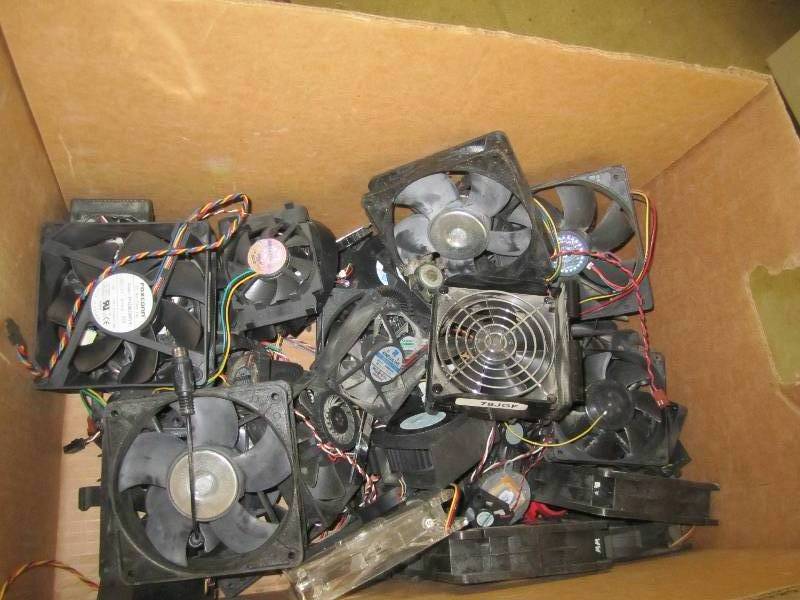 lot 112 image: Box of computer cooling fans...