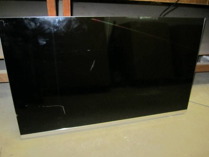 lot 111 image: LG 48 flat screen TV, scratched sc...