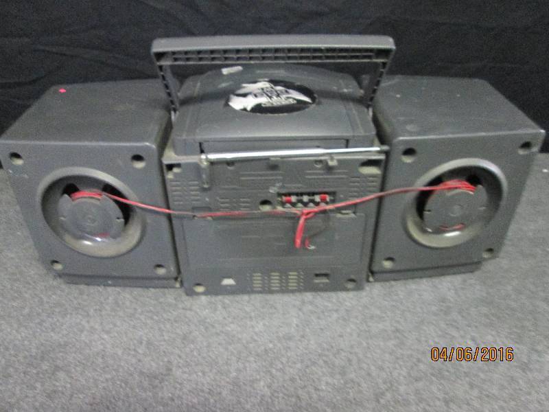 lot 119 image: RCA Boom Box...