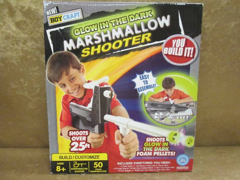 lot 22 image: Marshmallow shooter...