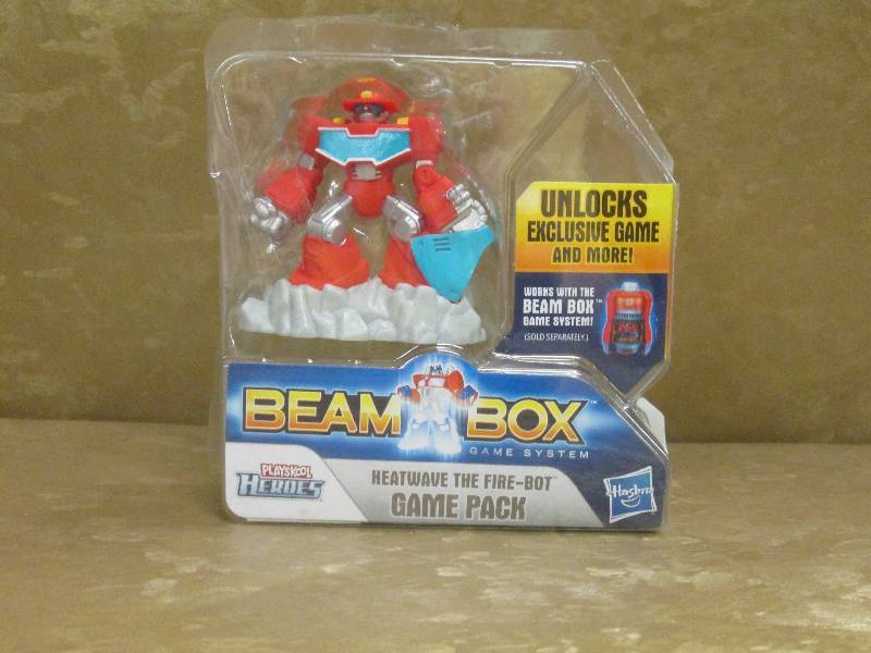 lot 24 image: Playskool Heros Heatwave the Fire-b...