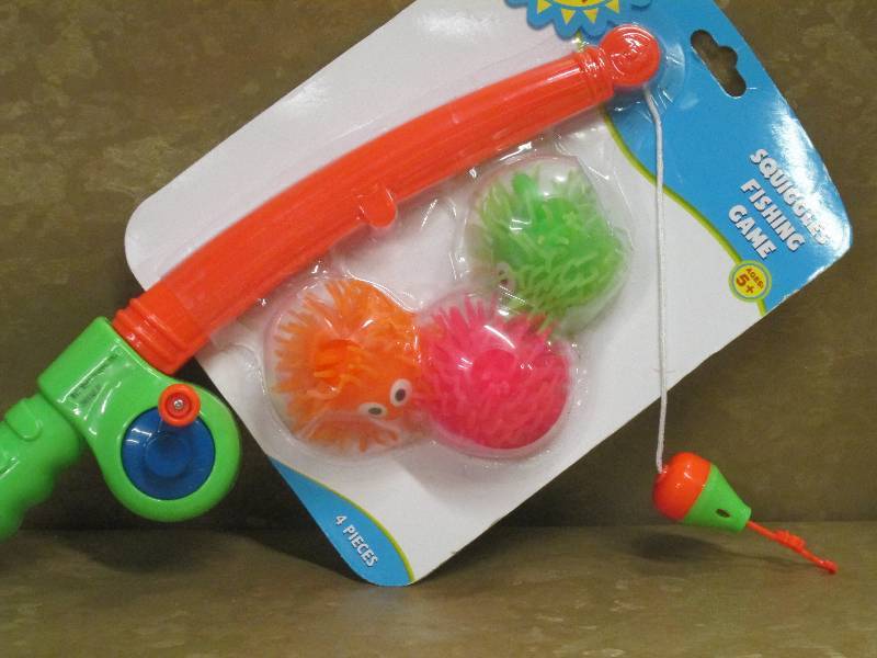 lot 27 image: Squiggles Fishing Game...
