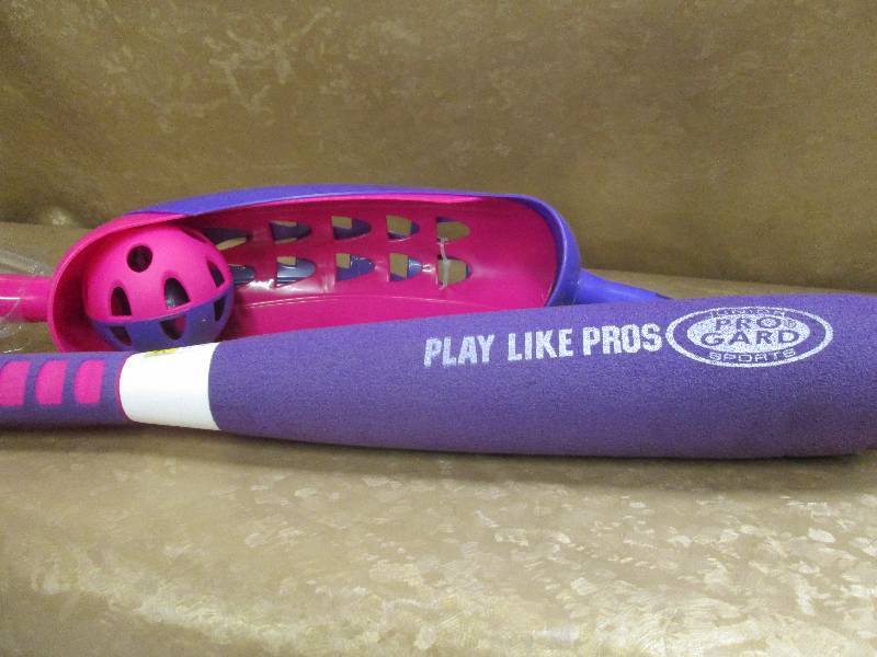 lot 54 image: Pink & Purple Scoop and Score with ...