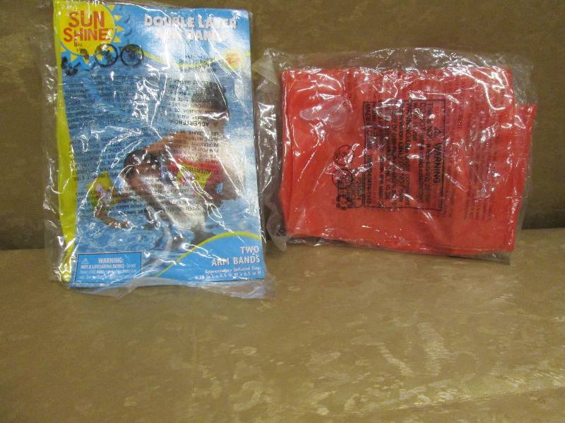 lot 55 image: 2 Sets of Arm Floaties...
