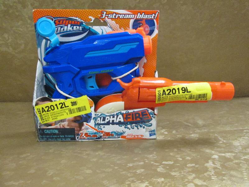 lot 69 image: Toy guns...
