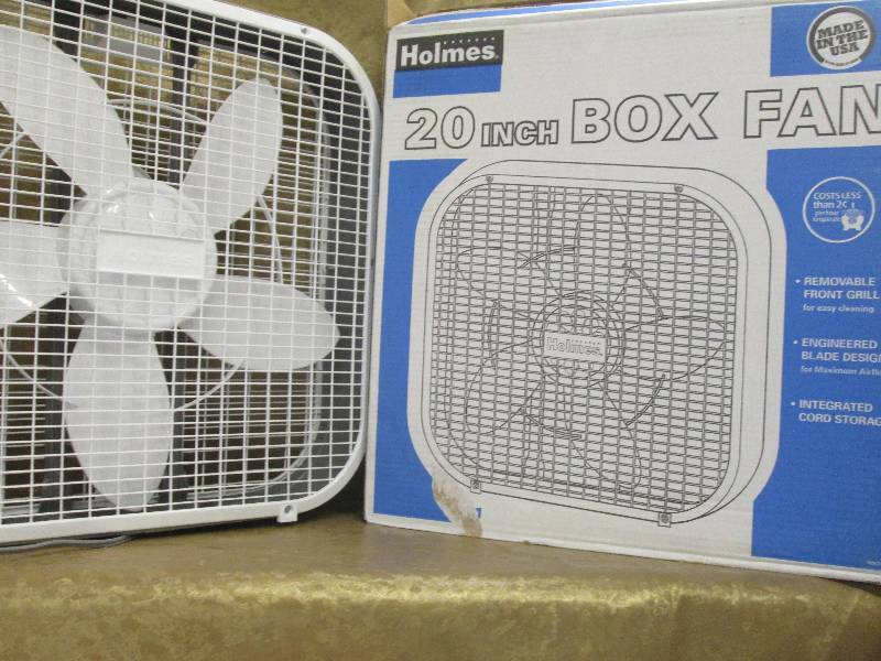 lot 111 image: Holmes 20 Box Fan...