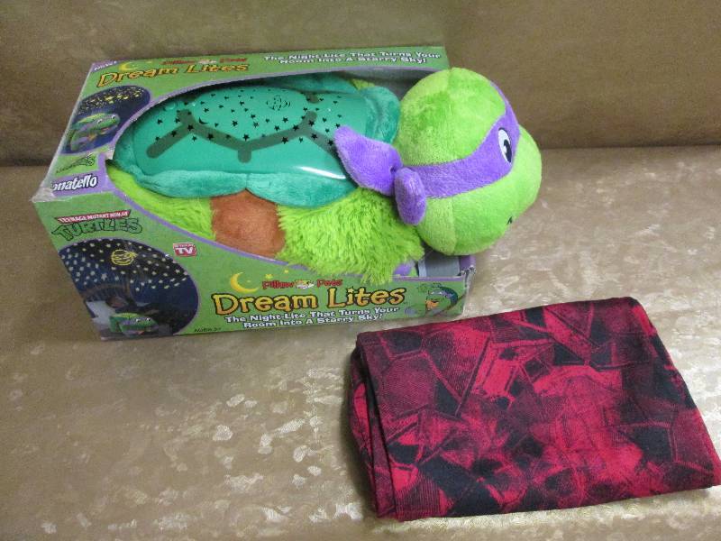 lot 80 image: TMNT pj pants(m-78) & Dream light...