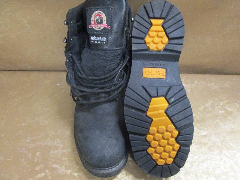 lot 135 image: Workboots, size 11X wide...