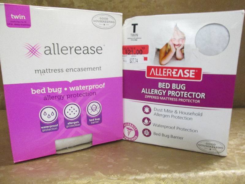 lot 156 image: Twon allergy pro mattress protector...