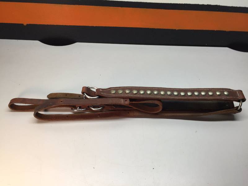 lot 15 image: BREAST COLLAR LEATHER